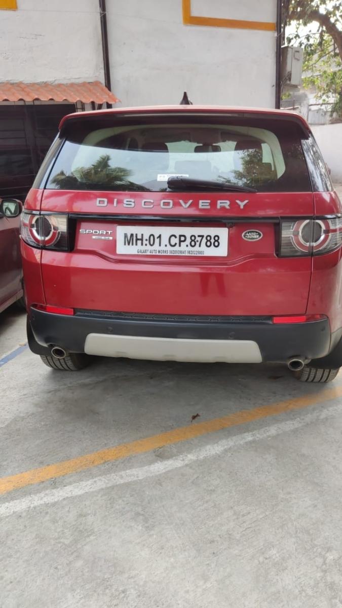 Land-Rover-Discovery-6