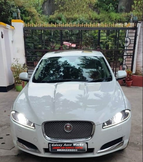 Jaguar Service Center