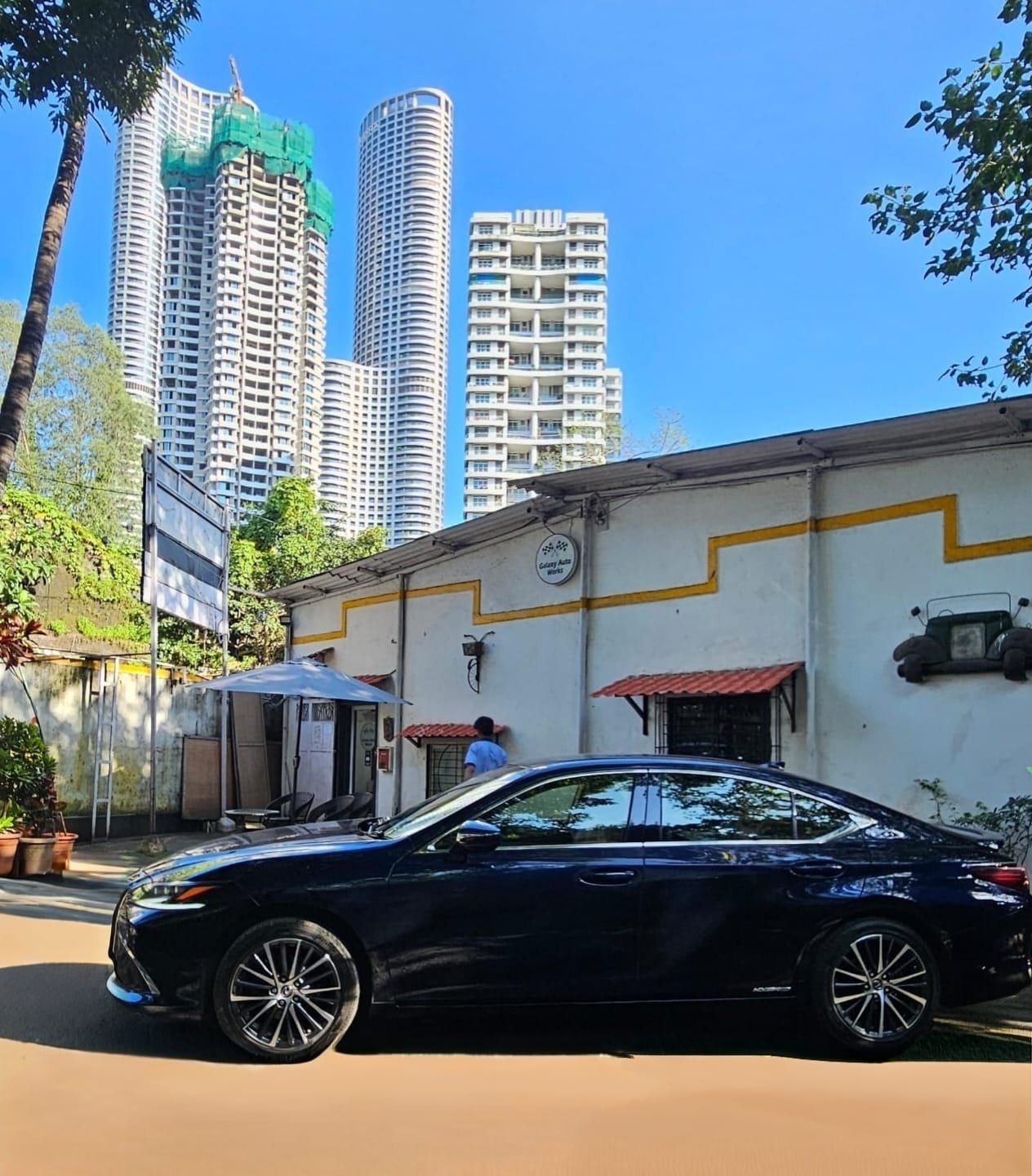 Lexus 17