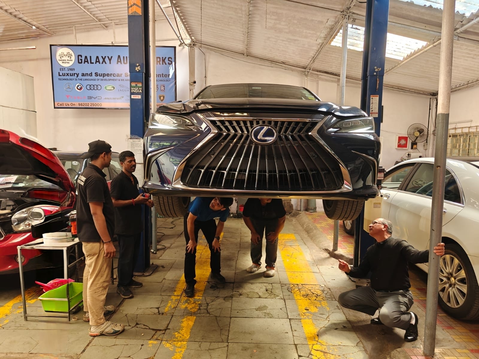 Lexus 18