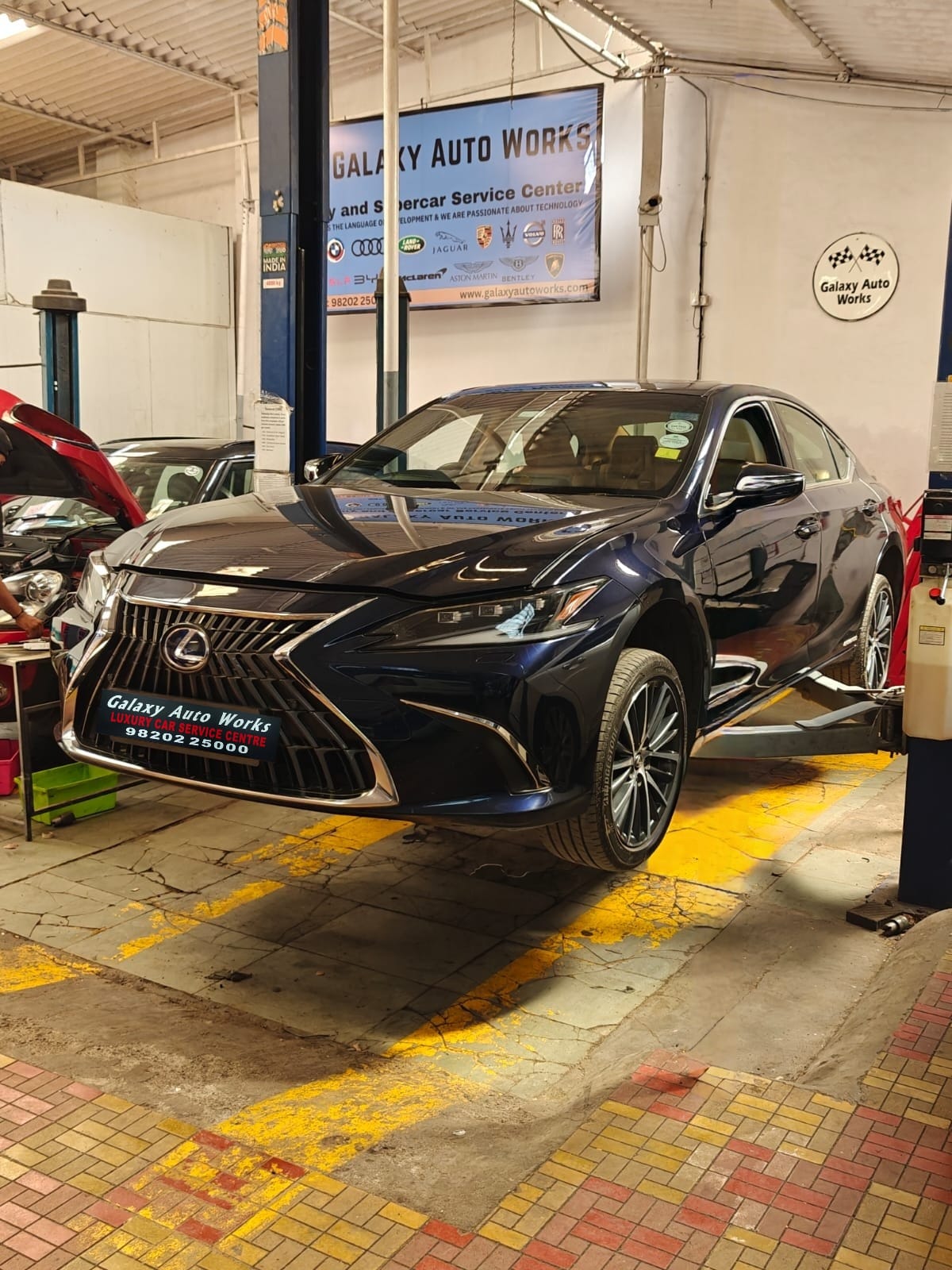 Lexus 27